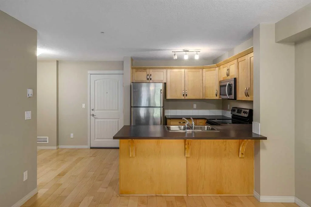 1113, 130 Panatella Street NW, Calgary — photo 3 of 27