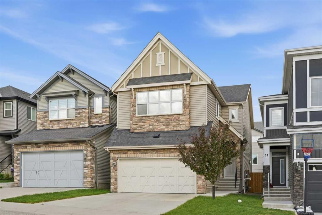 37 Nolanhurst Crescent NW, Calgary — main listing photo