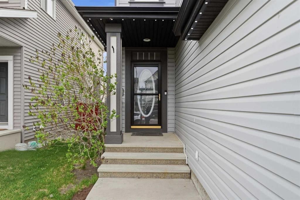 121 Copperstone Close SE, Calgary — photo 2 of 50