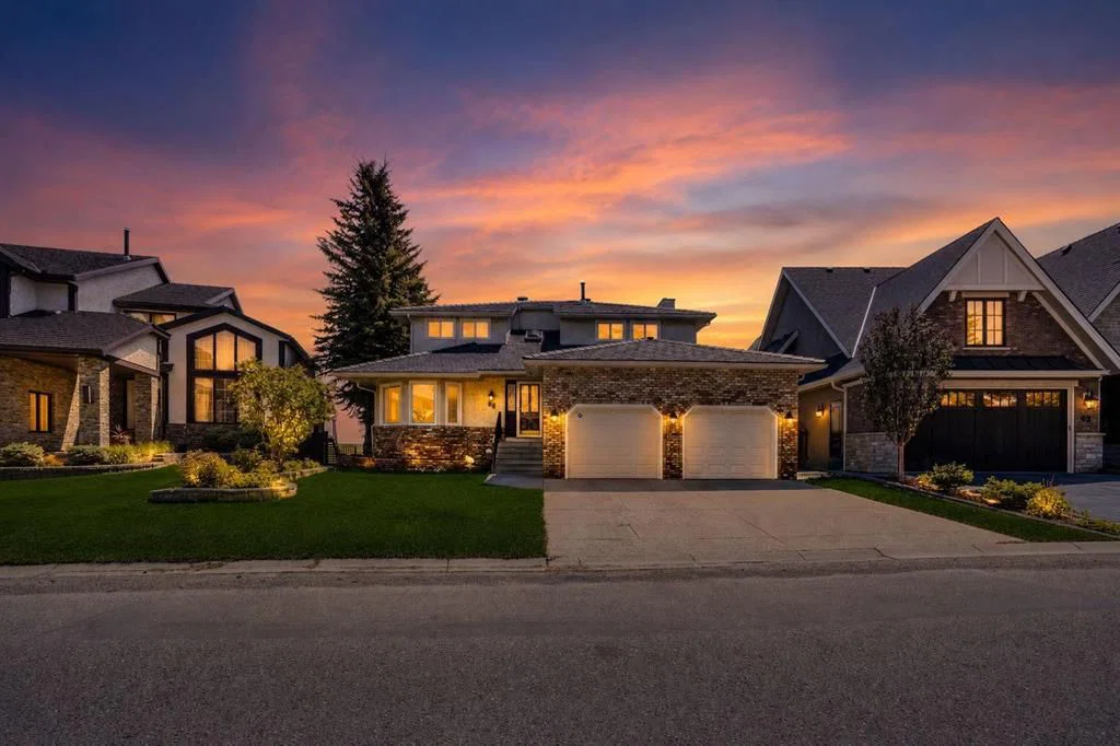 88 Edelweiss Drive NW, Calgary — main listing photo