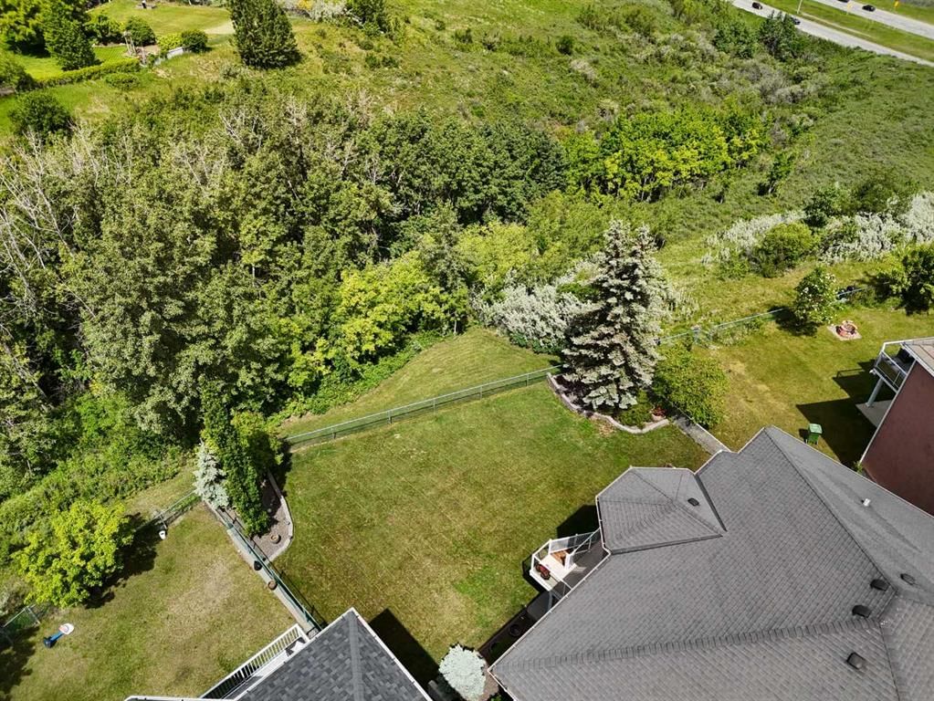 70 Patterson Close SW, Calgary — photo 3 of 49