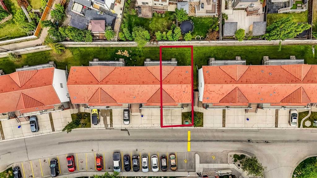19 Royal Oak Plaza NW, Calgary — photo 3 of 50