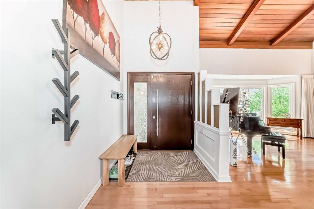 1912 Palliser Drive SW, Calgary — photo 4 of 50