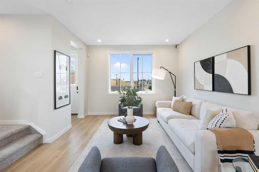 1441 Rangeview Drive SE, Calgary — photo 5 of 34