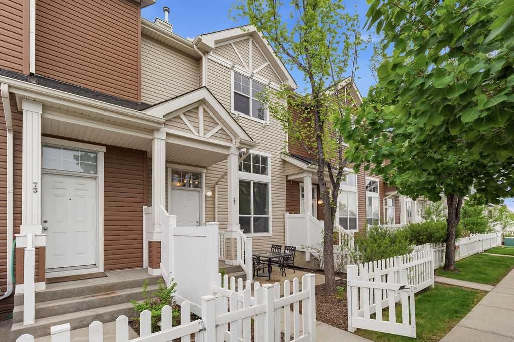 77 Elgin Gardens SE, Calgary — main listing photo