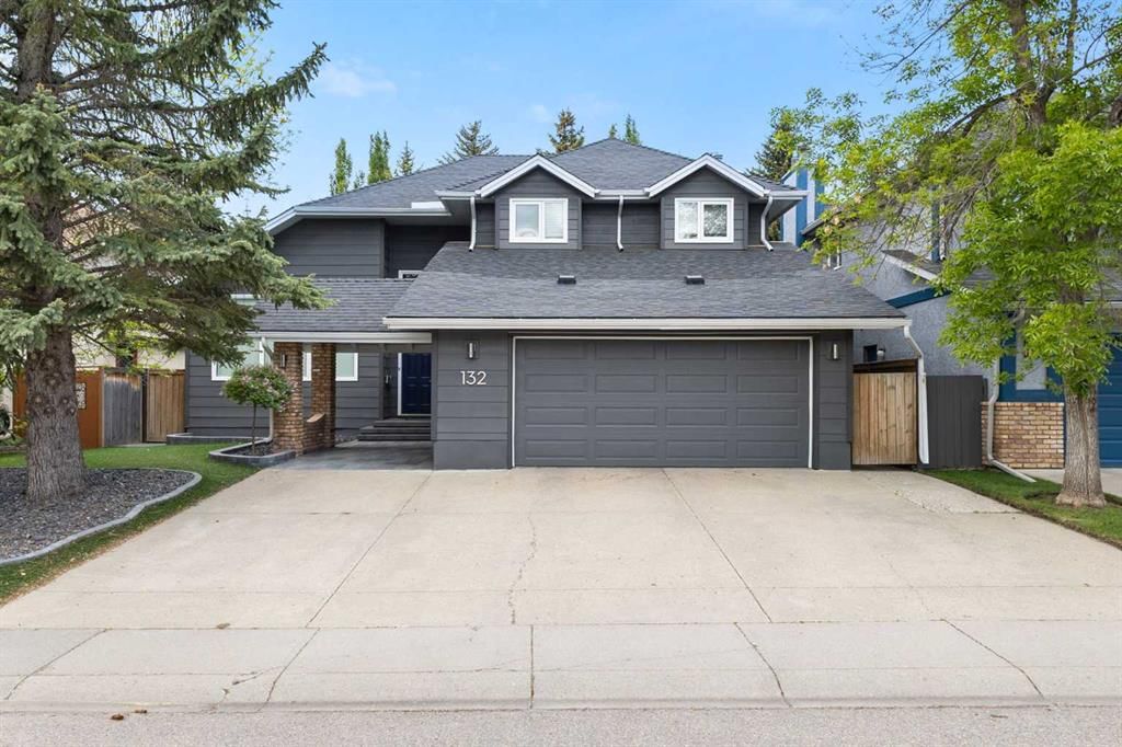 132 Woodhaven Road SW, Calgary — main listing photo