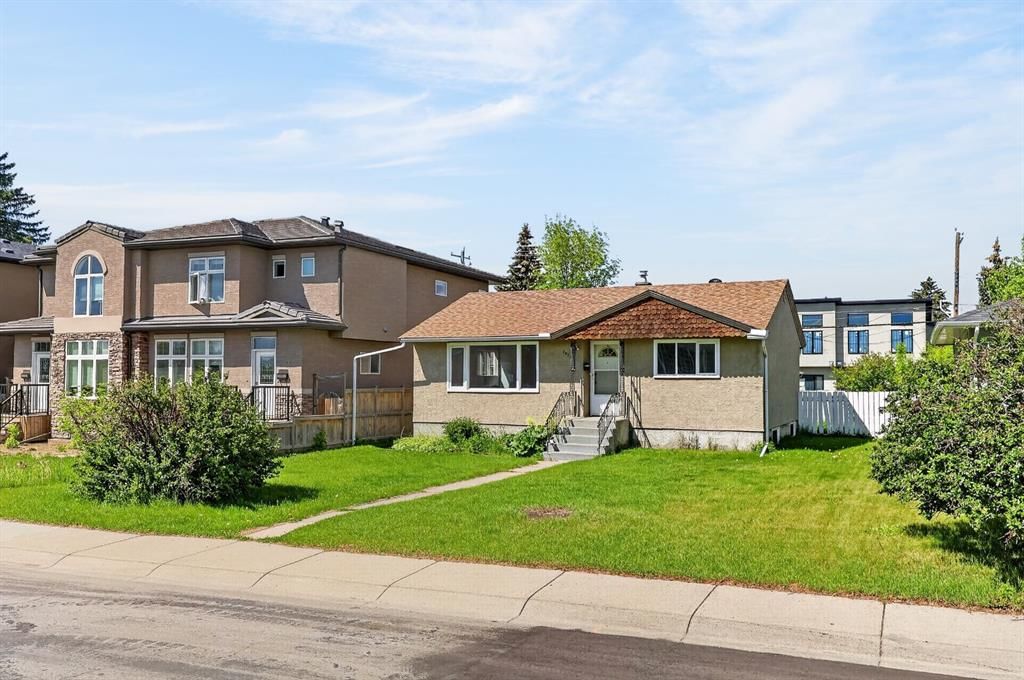 2827 23A Street NW, Calgary — photo 2 of 16