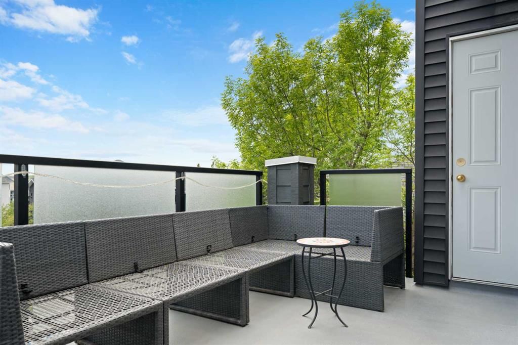 404, 20 Sierra Morena Mews SW, Calgary — photo 3 of 24