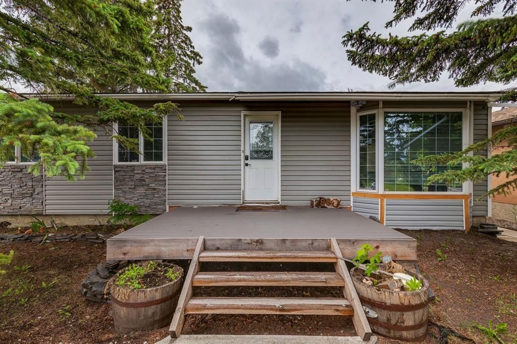 1288 Lake Sylvan Drive SE, Calgary — recently sold home