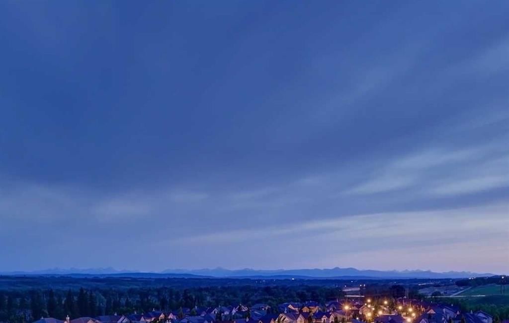 74 Discovery Ridge Heights SW, Calgary — photo 5 of 50