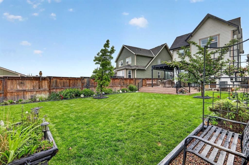 283 Mahogany Terrace SE, Calgary — photo 3 of 44