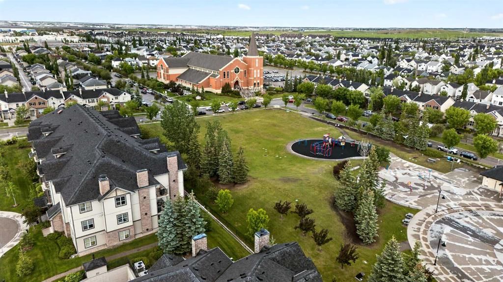 305, 37 Prestwick Drive SE, Calgary — photo 3 of 42