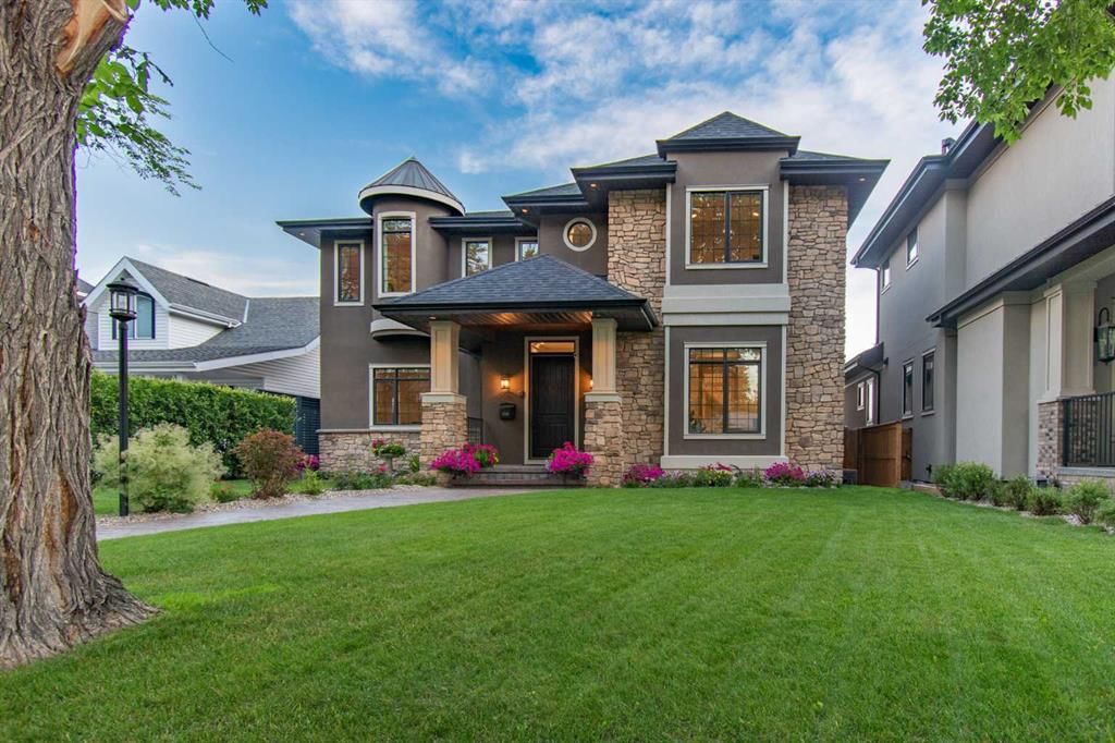 1318 Windsor Street NW, Calgary — photo 2 of 50
