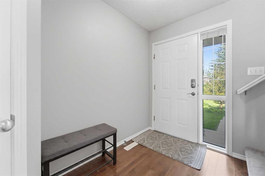 235 Citadel Meadow Bay NW, Calgary — photo 2 of 49