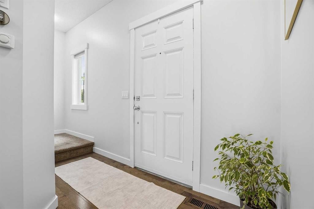 143 Elgin Meadows Way SE, Calgary — photo 2 of 50