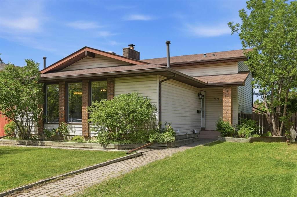 471 Berkley Crescent NW, Calgary — photo 3 of 50