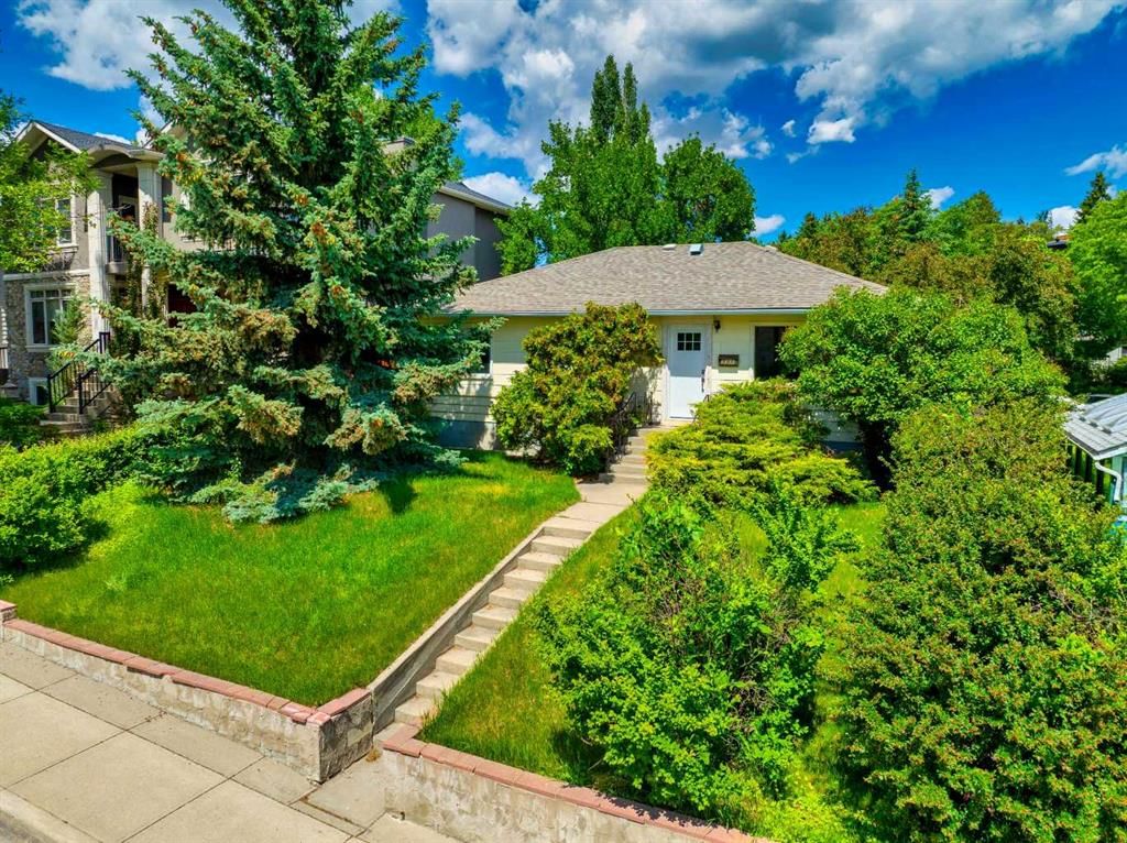 2308 9 Avenue NW, Calgary — photo 5 of 15