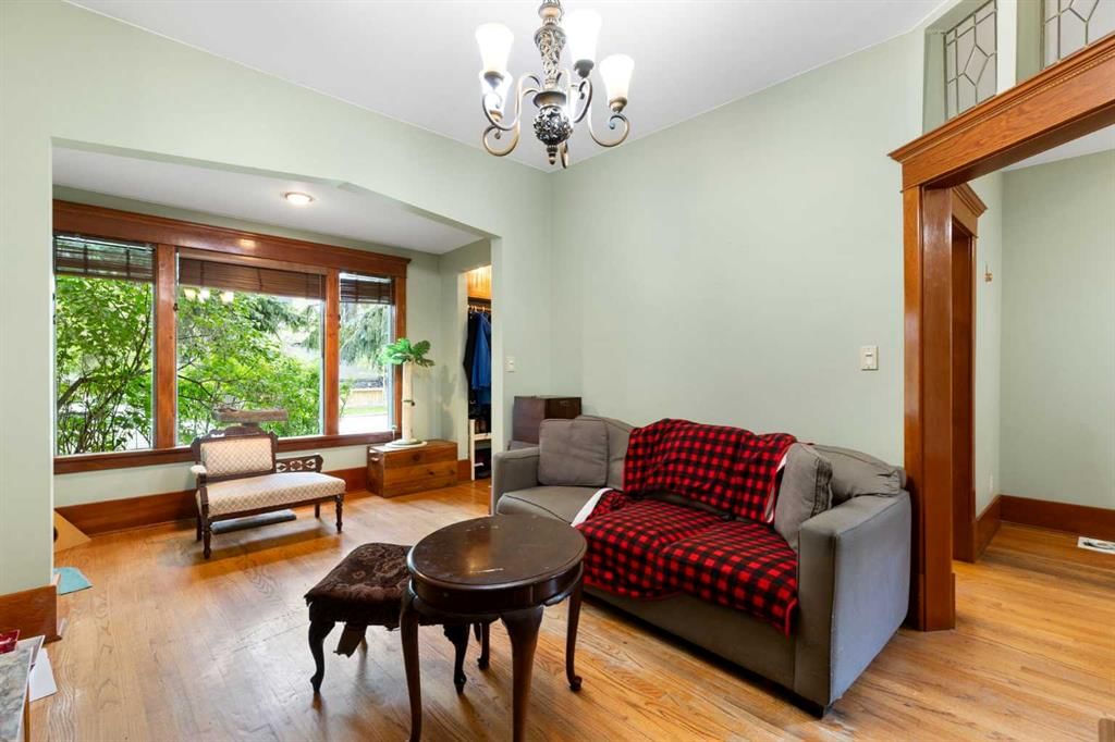 508 10 Avenue NE, Calgary — main listing photo
