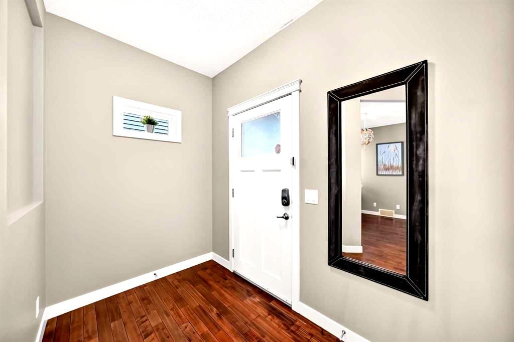 84 Evansview Manor NW, Calgary — photo 3 of 50