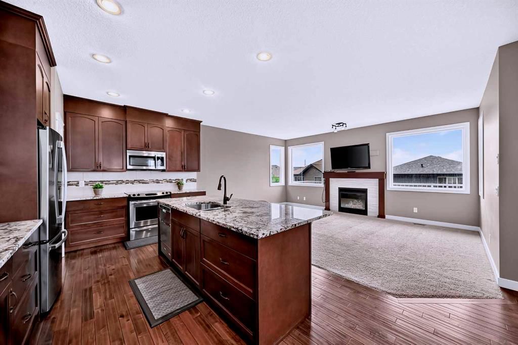 84 Evansview Manor NW, Calgary — photo 4 of 50