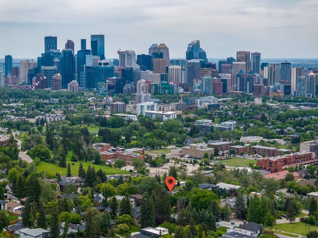 1119 15 Street NW, Calgary — photo 3 of 50