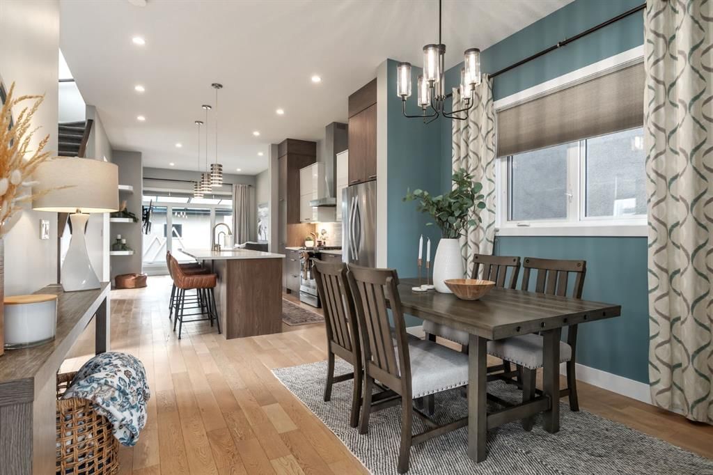 4321 72 Street NW, Calgary — photo 3 of 43