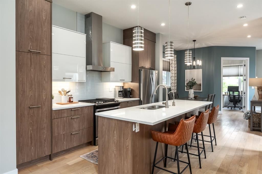 4321 72 Street NW, Calgary — photo 5 of 43