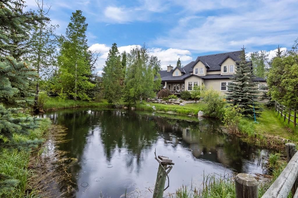162052 Priddis Valley Road W, Rural Foothills County — main listing photo