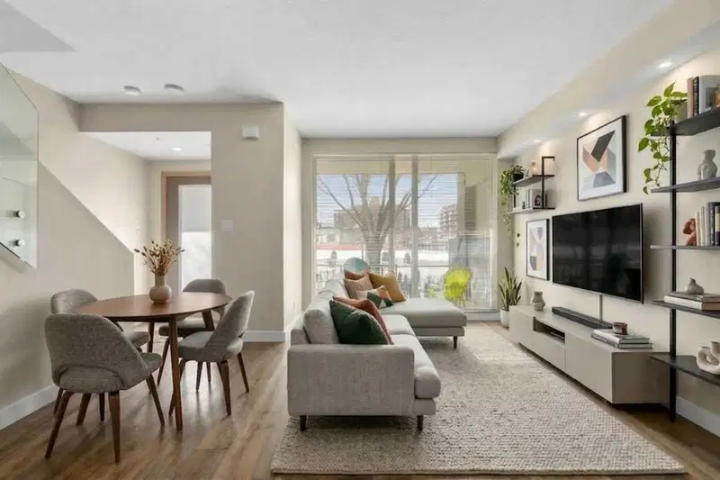 1132 12 Avenue SW, Calgary — main listing photo