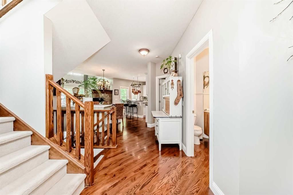 12 Chapala Heath SE, Calgary — photo 5 of 50