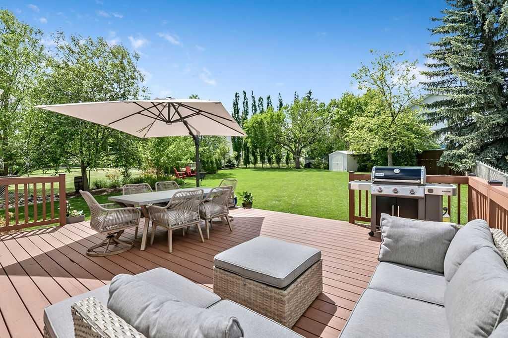 357 Hidden Valley Place NW, Calgary — main listing photo