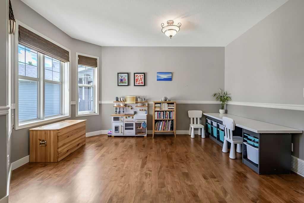 357 Hidden Valley Place NW, Calgary — photo 5 of 42