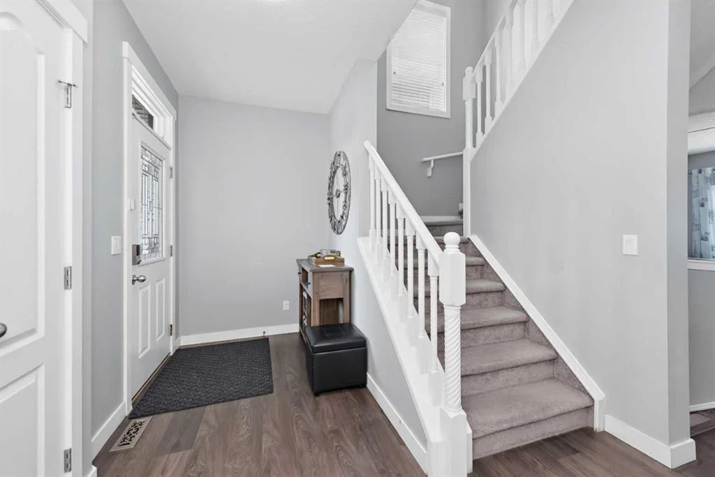 18 Skyview Shores Place NE, Calgary — photo 5 of 39
