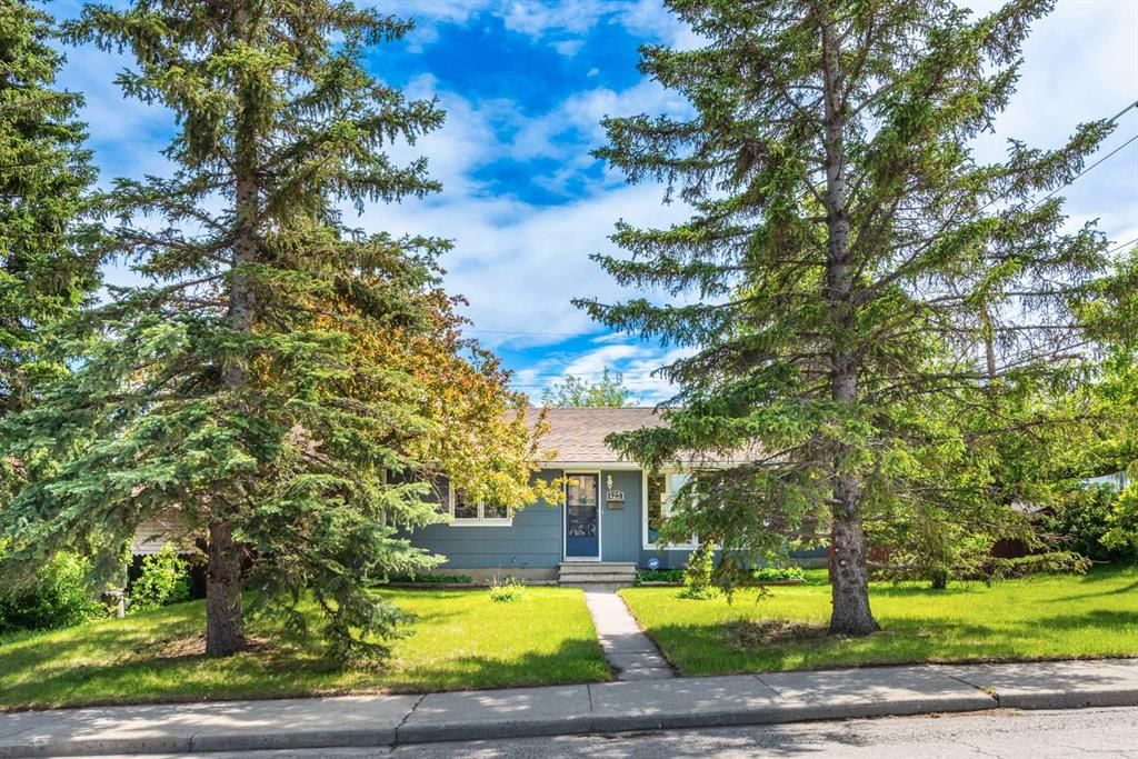 423 Spyhill Road NW, Calgary — photo 3 of 33