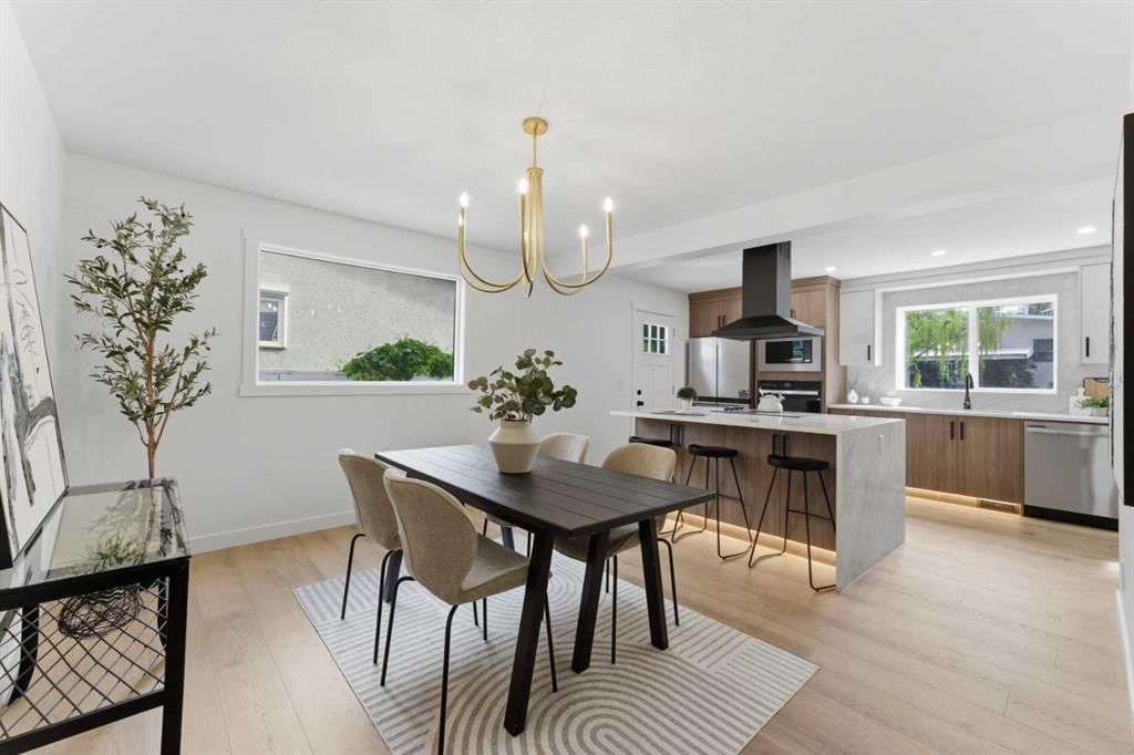 115 Brookgreen Drive SW, Calgary — photo 5 of 50