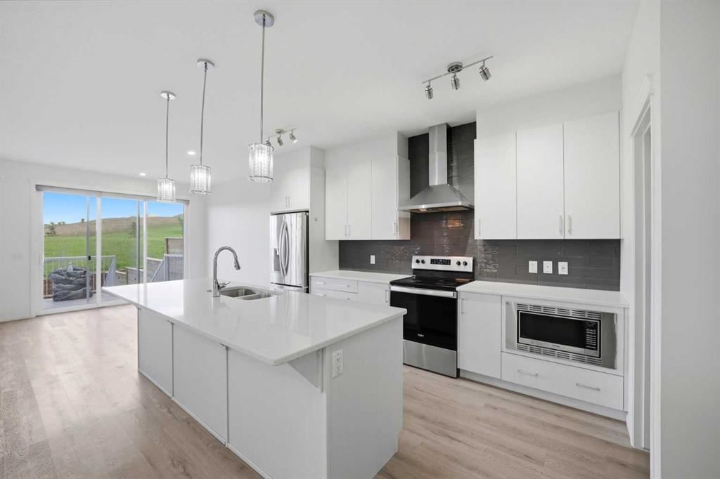 189 Sage Bluff Rise NW, Calgary — photo 4 of 49
