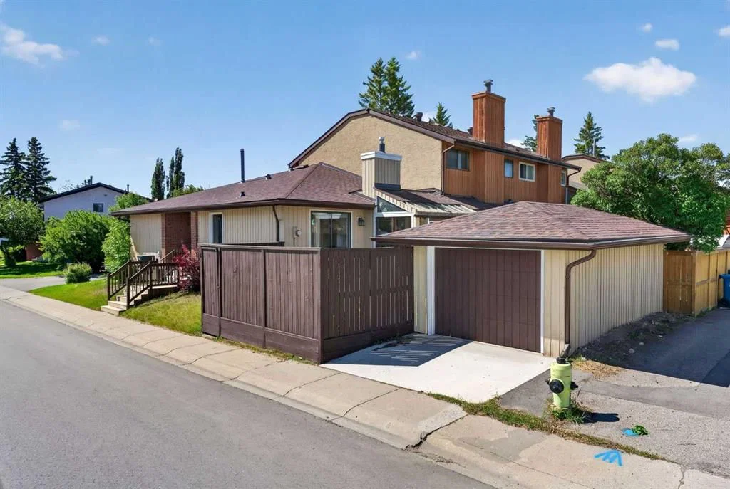 204 Whiteridge Place NE, Calgary — photo 2 of 50