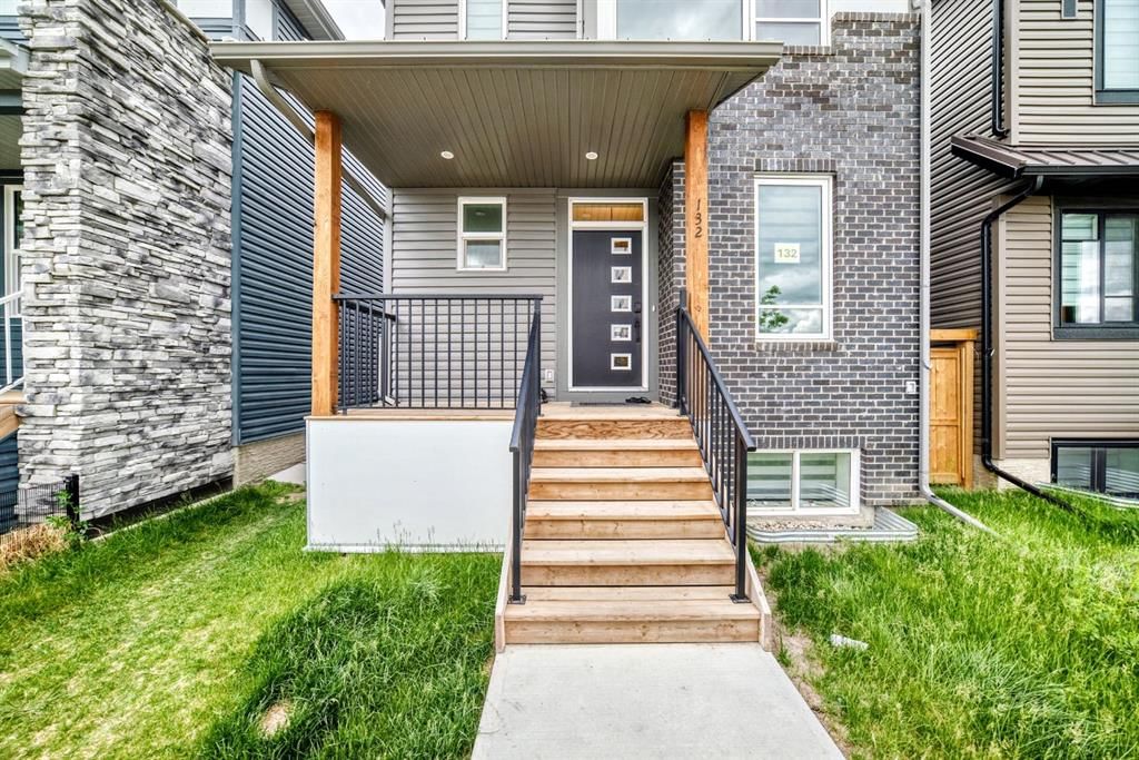 132 Setonstone Gardens SE, Calgary — photo 2 of 49