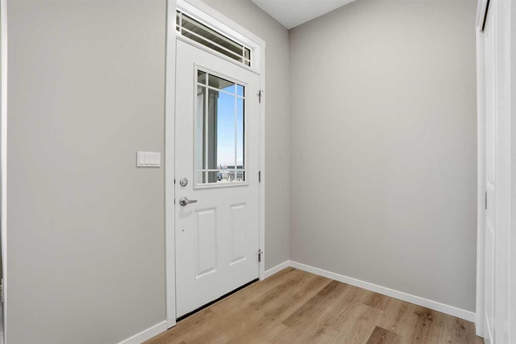 130 Carringwood Terrace NW, Calgary — photo 3 of 32
