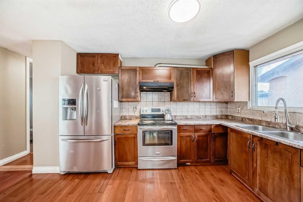 660 Malvern Drive NE, Calgary — photo 5 of 29