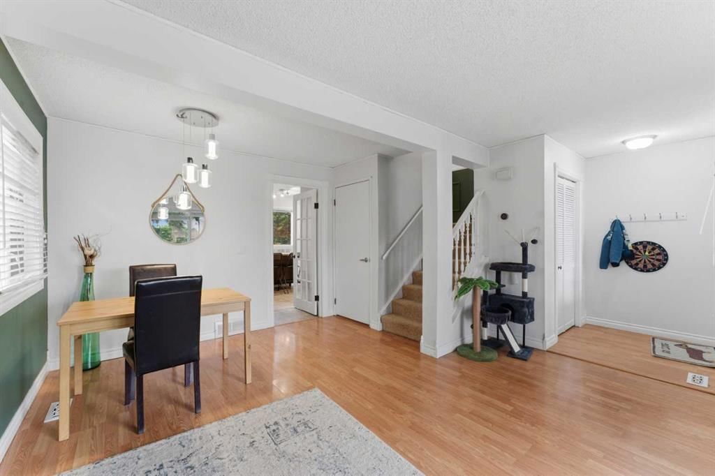1224 Millcrest Rise SW, Calgary — photo 5 of 35