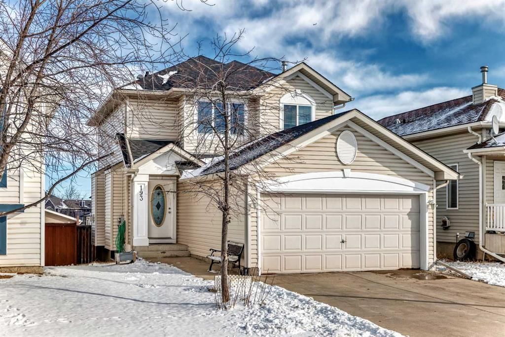 193 Covewood Green NE, Calgary — main listing photo