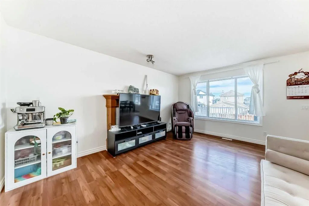 193 Covewood Green NE, Calgary — photo 4 of 25