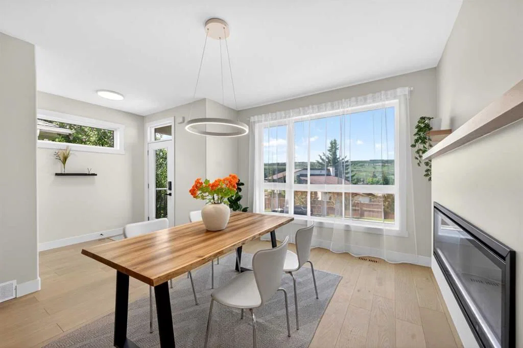 5230 21 Avenue NW, Calgary — photo 4 of 35
