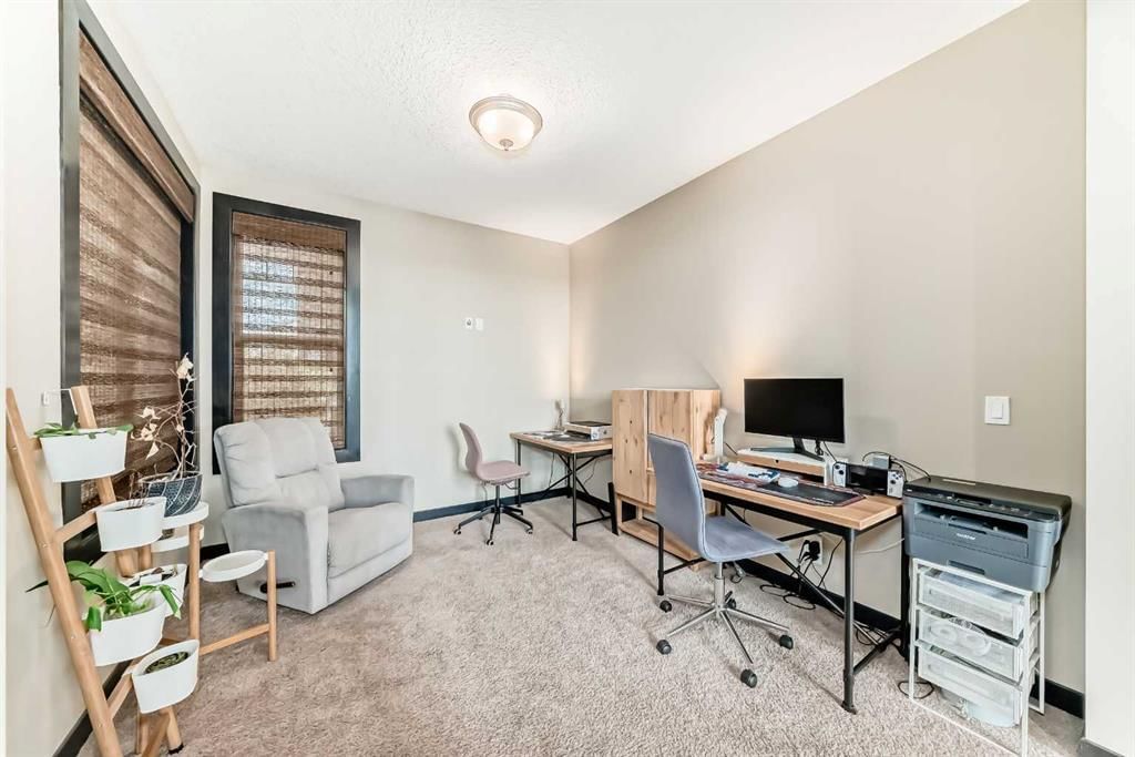 78 Chaparral Valley Square SE, Calgary — photo 3 of 33