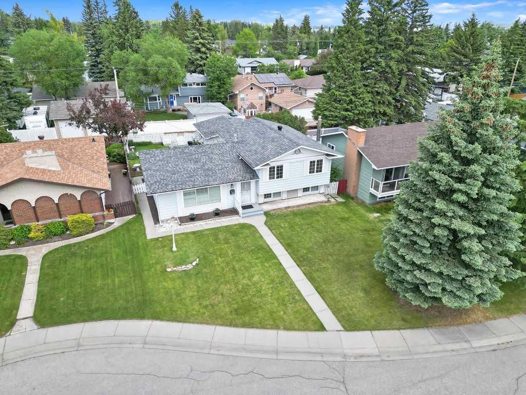 1112 Lake Sylvan Place SE, Calgary — photo 3 of 44