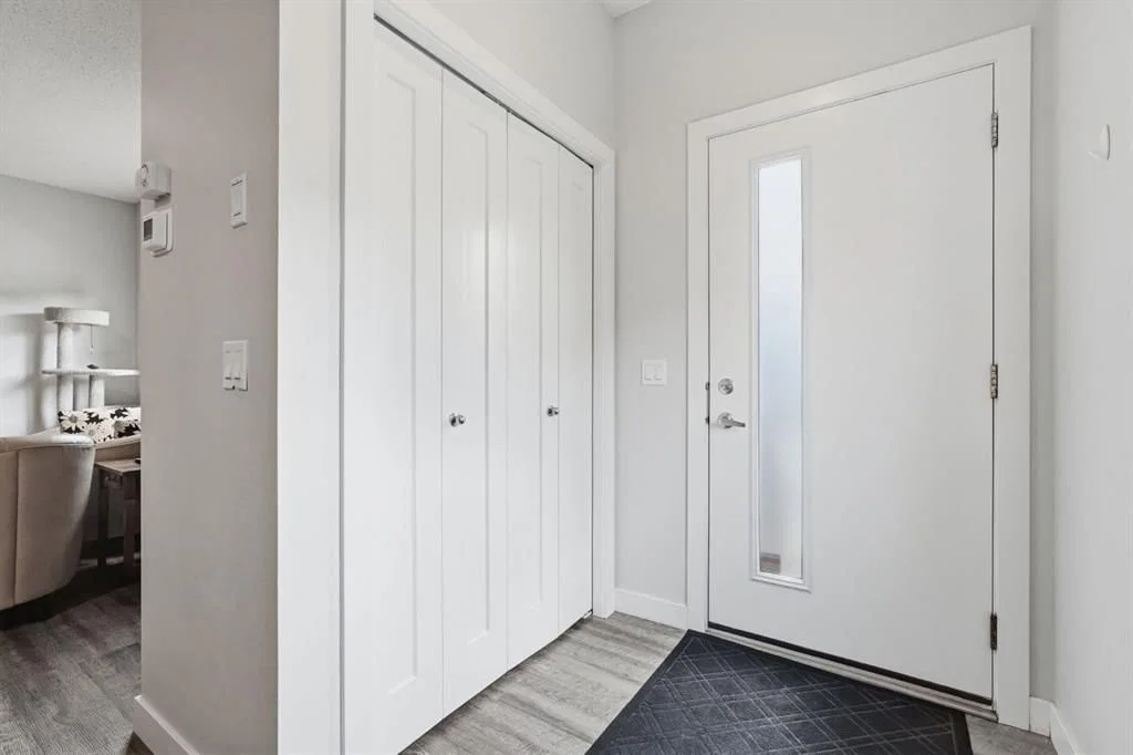 15 Tuscany Summit Square NW, Calgary — photo 3 of 32
