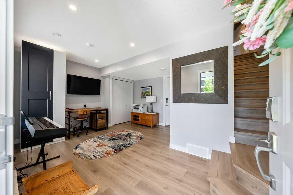 869 Cranston Avenue SE, Calgary — photo 2 of 27