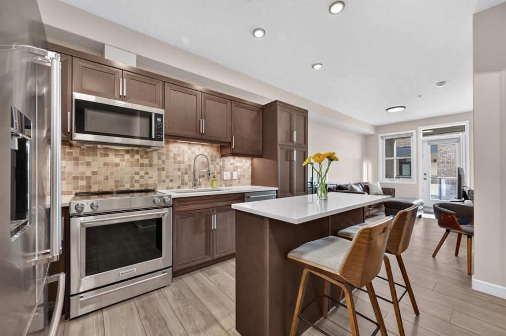 2302, 80 Greenbriar Place NW, Calgary — photo 2 of 31