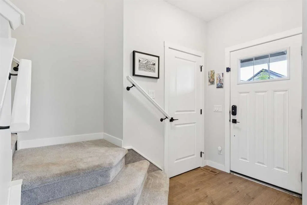 198 Legacy Reach Crescent SE, Calgary — photo 2 of 32